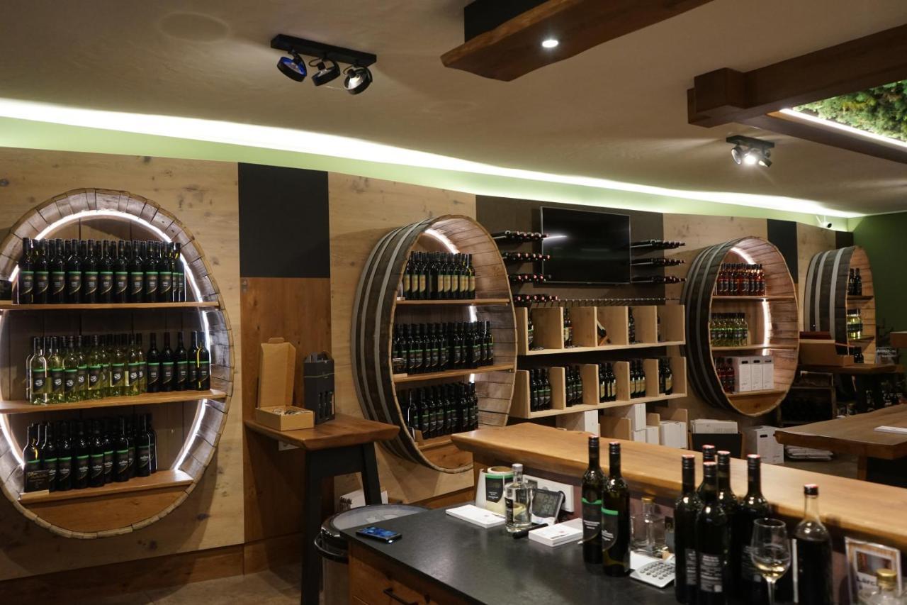 Weingut Buschenschank Schneiderannerl Gleinstatten ภายนอก รูปภาพ